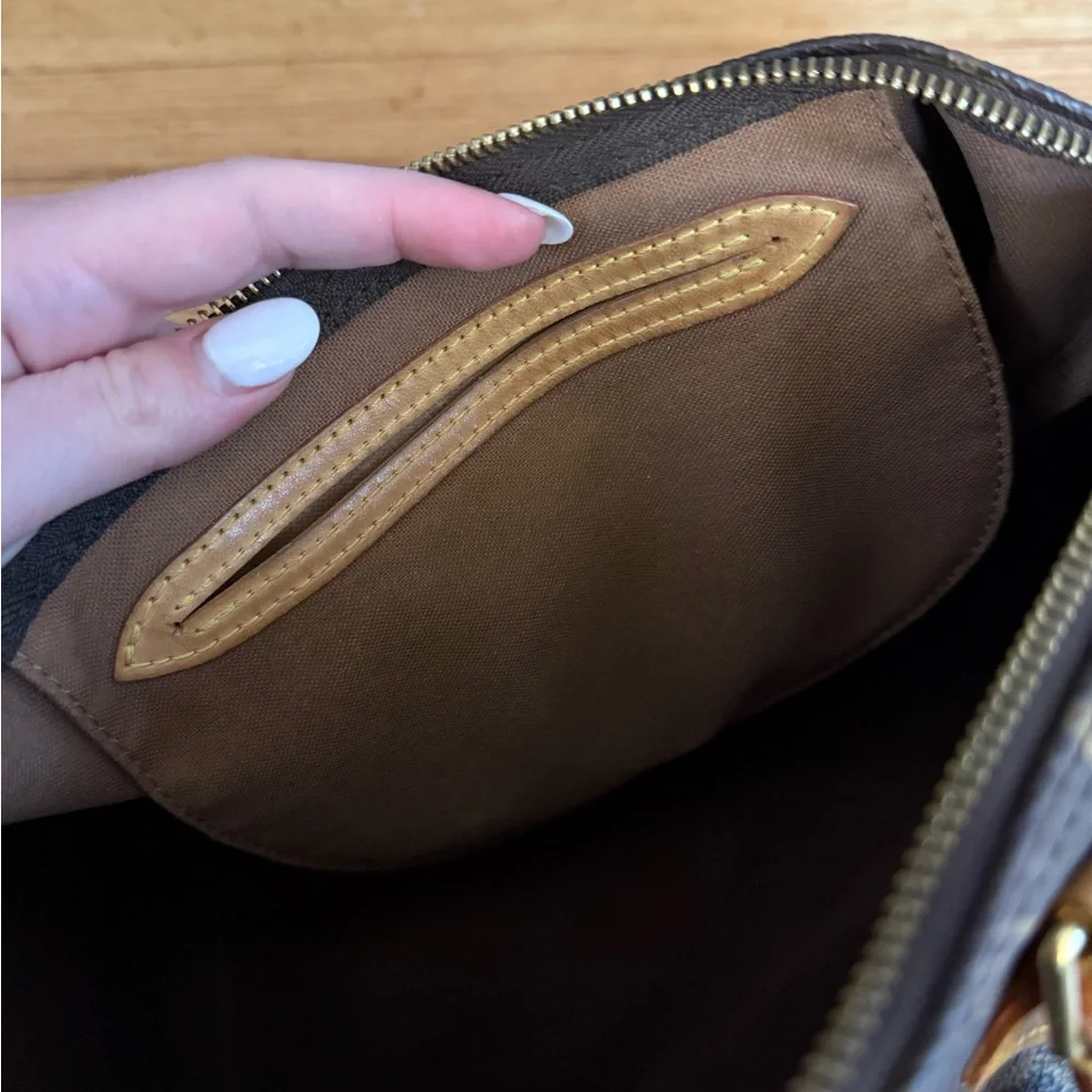 AUTHENTIC LOUIS VUITTON LV Monogram Speedy 30